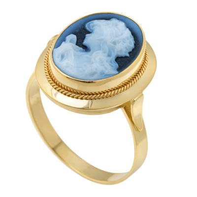 yellow-gold-cameo-ring-worn